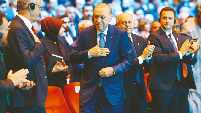 gunluk-petrol-uretimi-135-bin-varil-alay-ediyorlardi-rekorlar-kiriyoruz-KlbKv3zV.jpeg