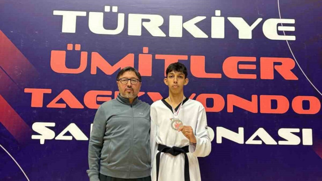 nuri-serbetci-milli-takim-ile-bulgaristana-gitti-lMtulQcm.jpeg