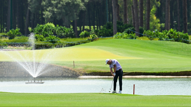 turkish-airlines-open-2025-golf-turnuvasinda-leon-acikalin-final-kumesinde-yarisiyor-CJDwpvUl.jpeg